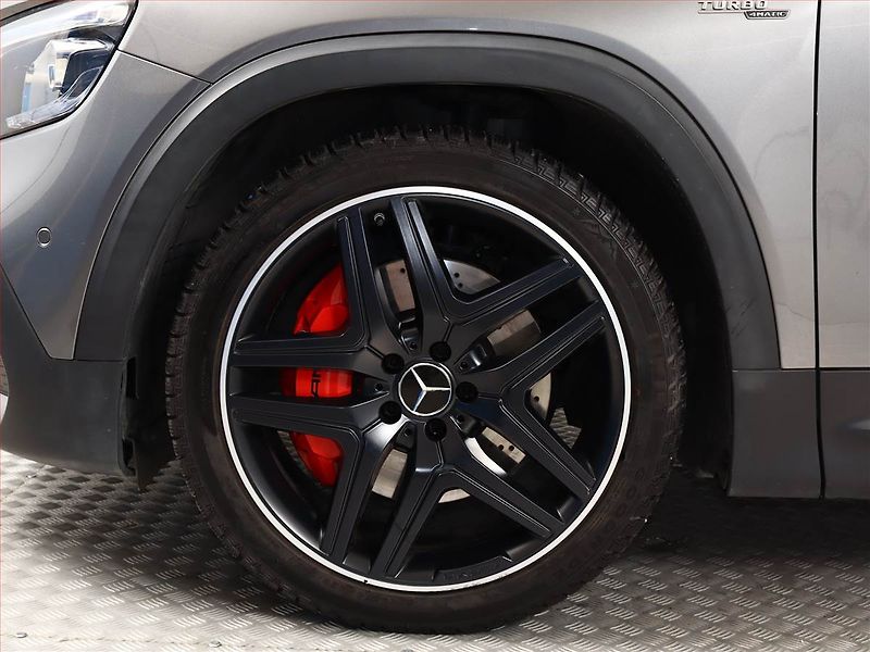 Mercedes-Benz GLB (2022) 35 AMG 4MATIC - fotka 13 z 20