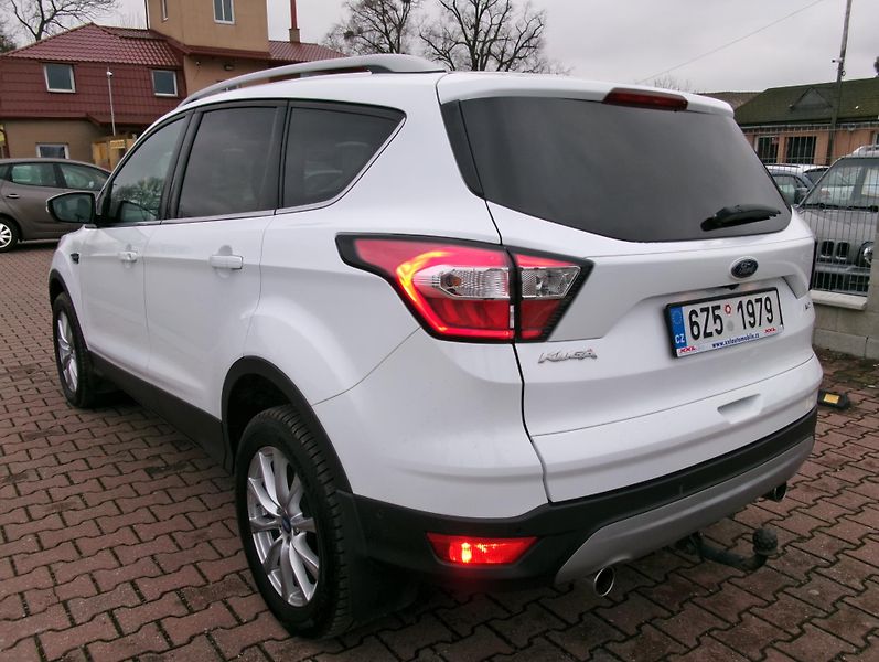 Ford Kuga (2019) 2,0TDCi TITANIUM Plus AWD ČR - fotka 6 z 39