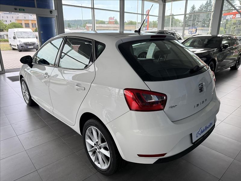 Seat Ibiza 1,2   TSI,ŘEMEN,STYLE,1.MAJITE - fotka 4 z 24