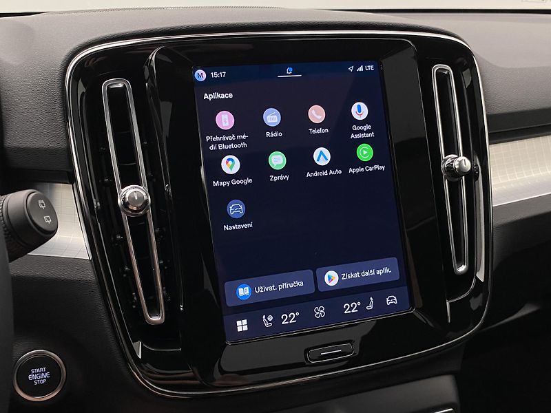 Volvo XC40 (2026) B3 AUT DARK ULTRA  - fotka 8 z 63