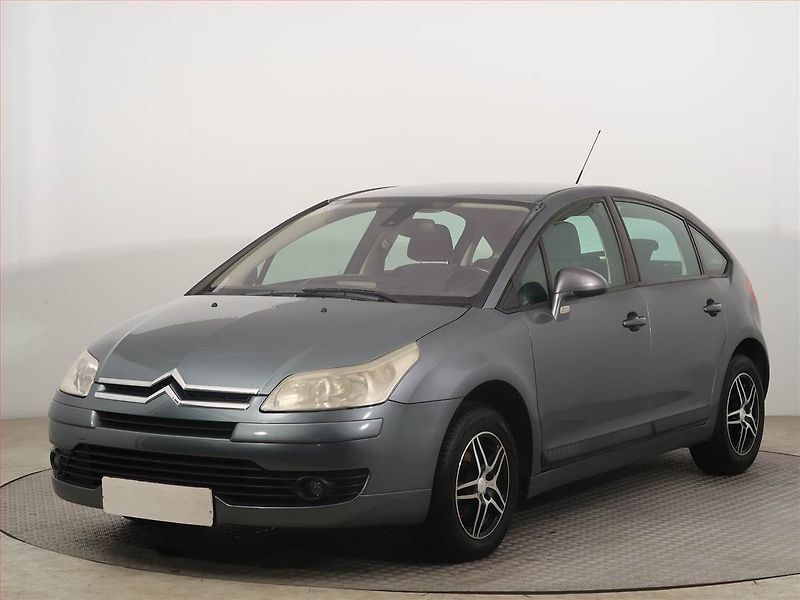 Citroën C4 (2006) 1.6 HDi, po STK, Klima - fotka 2 z 15