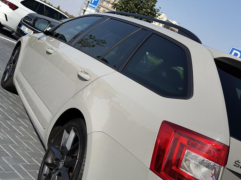 Škoda Octavia 2.0 TDi 135 kW/Challenge - fotka 11 z 23