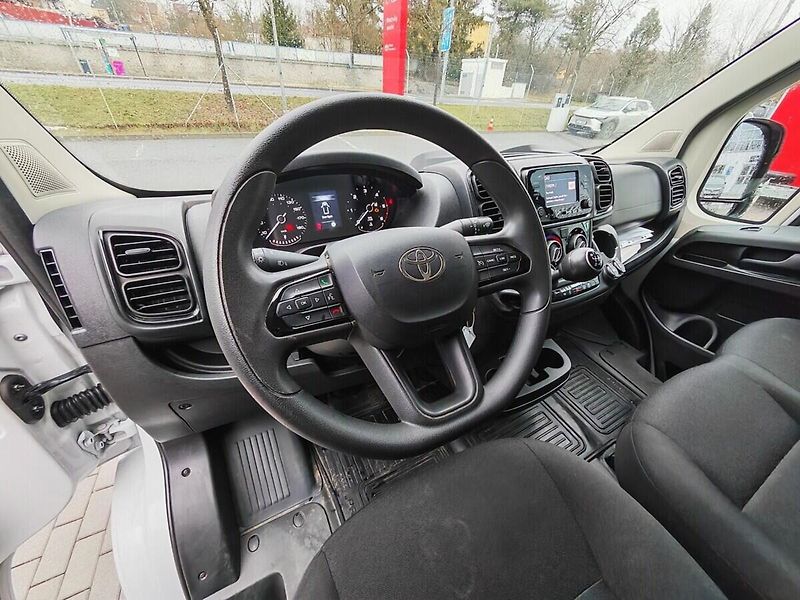Toyota Proace Max L3H2 - 2.2L 140 6MT Active 270 - fotka 9 z 21