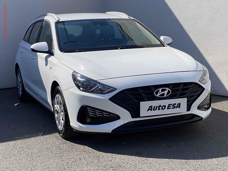 Hyundai i30 (2021) 1.6 CRDi, 1.maj,ČR, AC, park - fotografie inzerátu