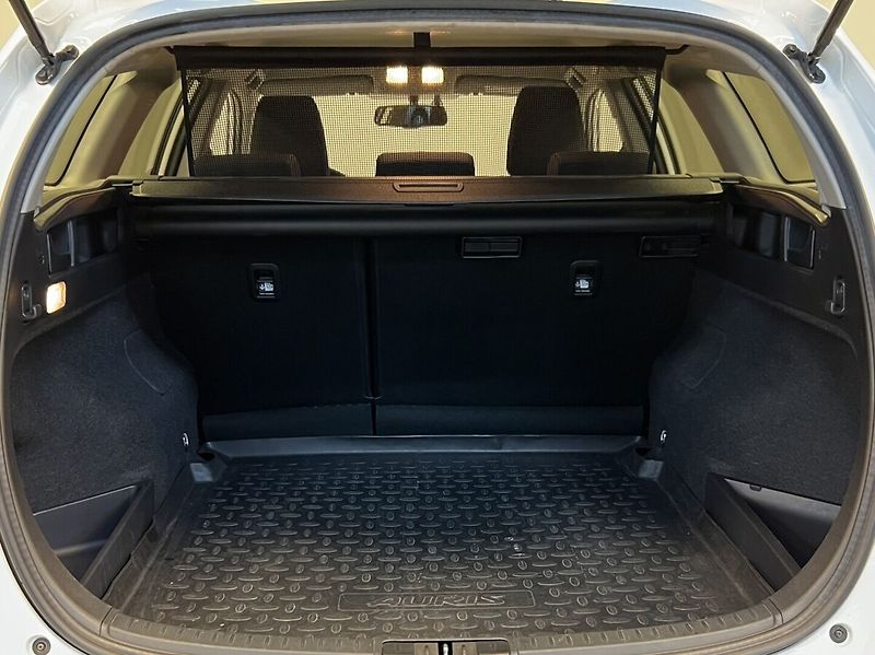 Toyota Auris Valvematic Touring Sports Acti - fotka 11 z 16