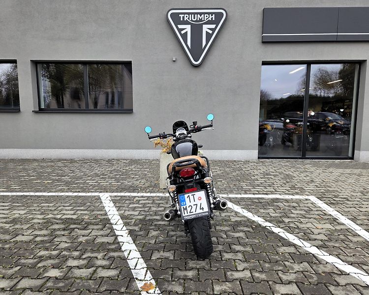 Triumph Street Twin (2017) 900 + brašny - fotka 5 z 17