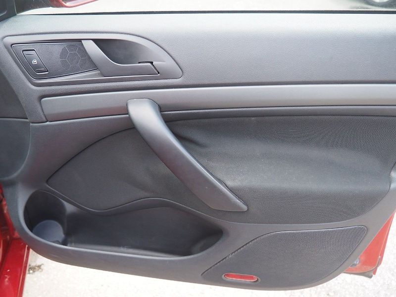 Škoda Octavia (2010) 1.9 TDI, 77 kW, Ambiente - fotka 18 z 34