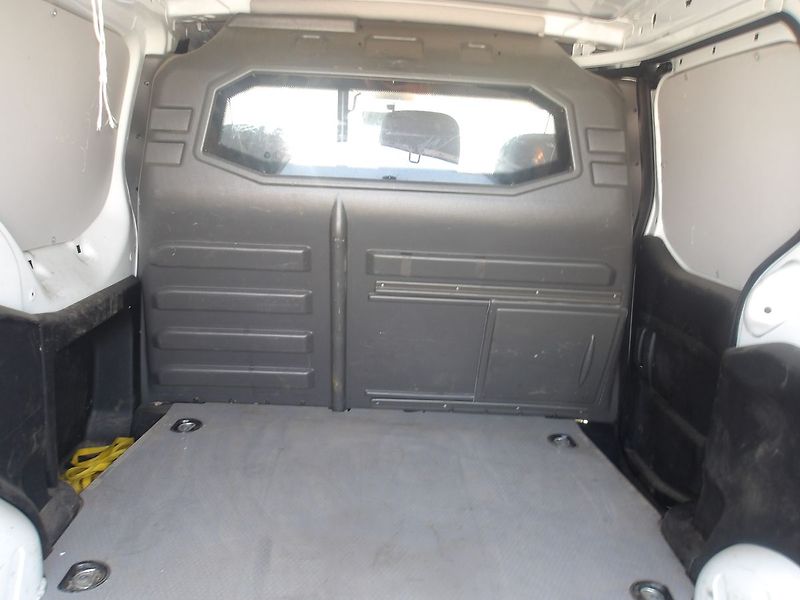 Citroën Berlingo 1,6HDi 3 MÍSTA ! NOVÁ STK ! - fotka 18 z 29
