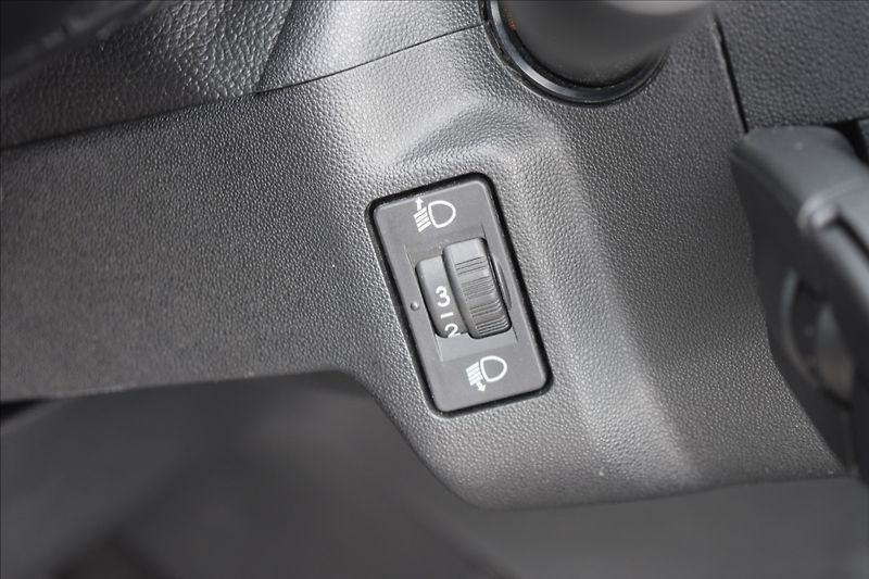 Citroën C3 1,1 i 44KW PO SERVISE NOVÁ STK - fotka 21 z 40