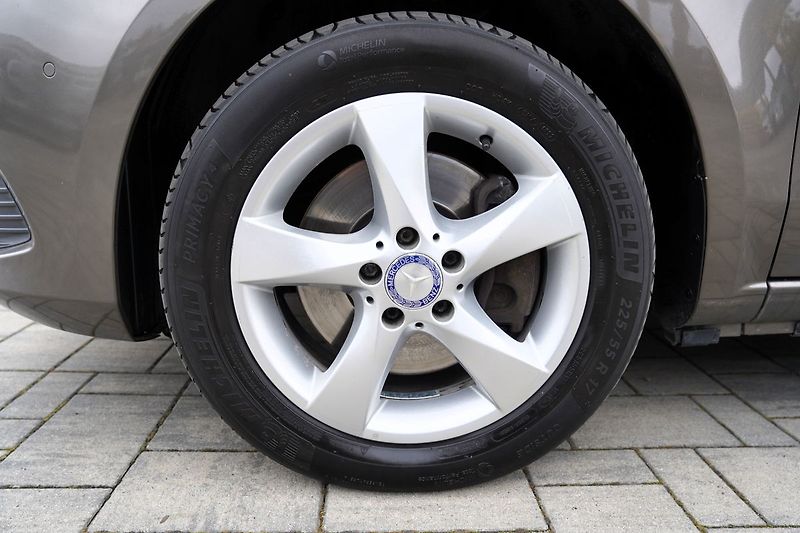 Mercedes-Benz Třídy V V 250d /Long/kůže/kamera - fotka 15 z 40