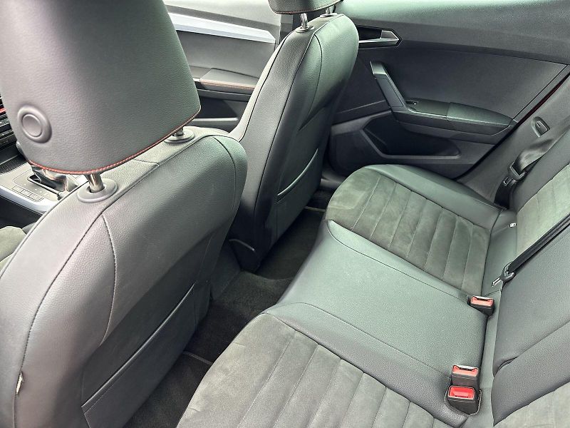 Seat Arona (2022) 1.5 TSI DSG FR - fotka 8 z 29