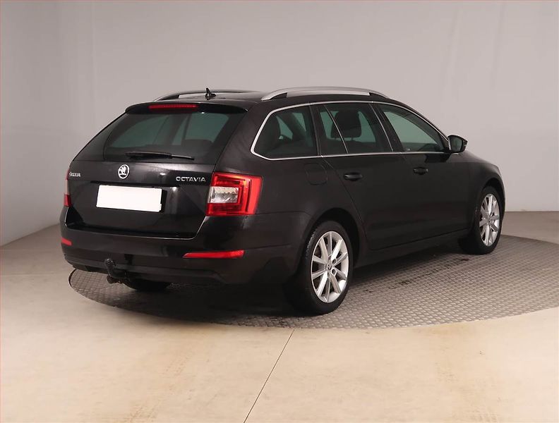 Škoda Octavia (2016) Style Plus 1.6 TDI, Automat - fotka 5 z 20