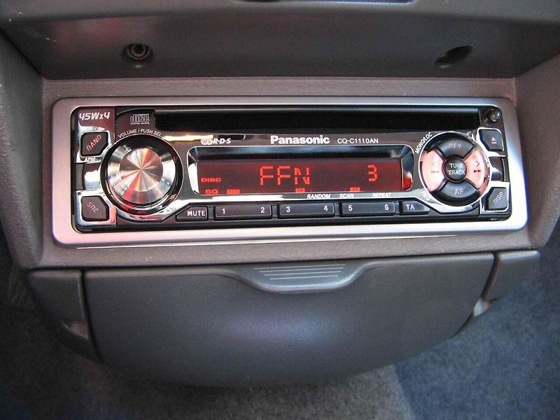 Posloucháte rádio? Musíte platit.