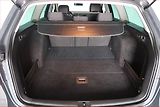 Volkswagen Passat (2014) 2.0 TDI, Automat, Navi, Xenony - náhled 14
