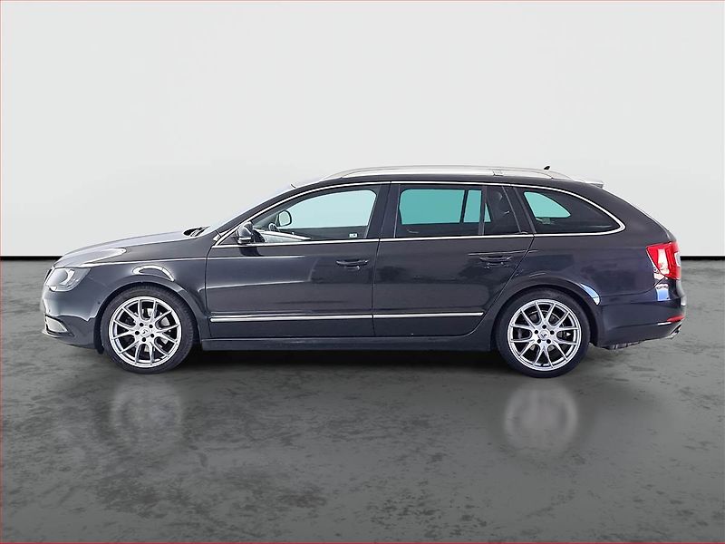 Škoda Superb (2013) Elegance 2.0 TDI, 4X4, Navi - fotka 3 z 17