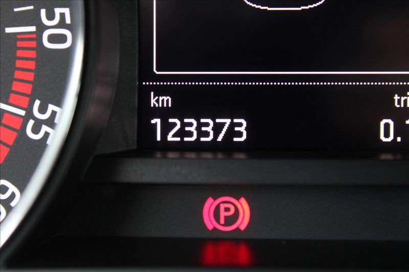 Škoda Rapid 1,4 TDI  NOVÉ V ČR - fotka 9 z 32