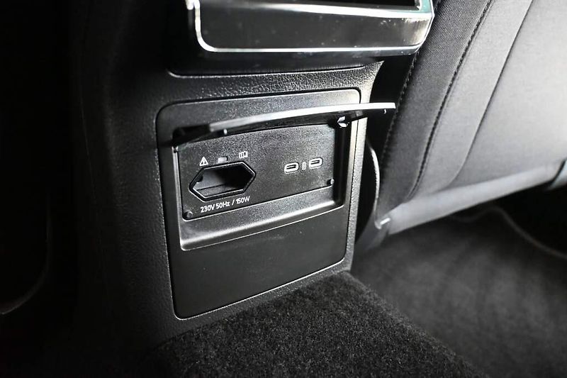 Škoda Superb (2022) 2.0 STYLE 147 KW DSG MATRIX LE - fotka 27 z 35