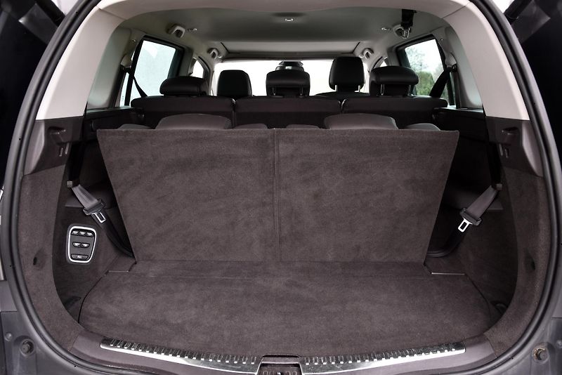 Renault Espace 1.6 dCi 160 A/T ENERGY INTENS - fotka 46 z 50