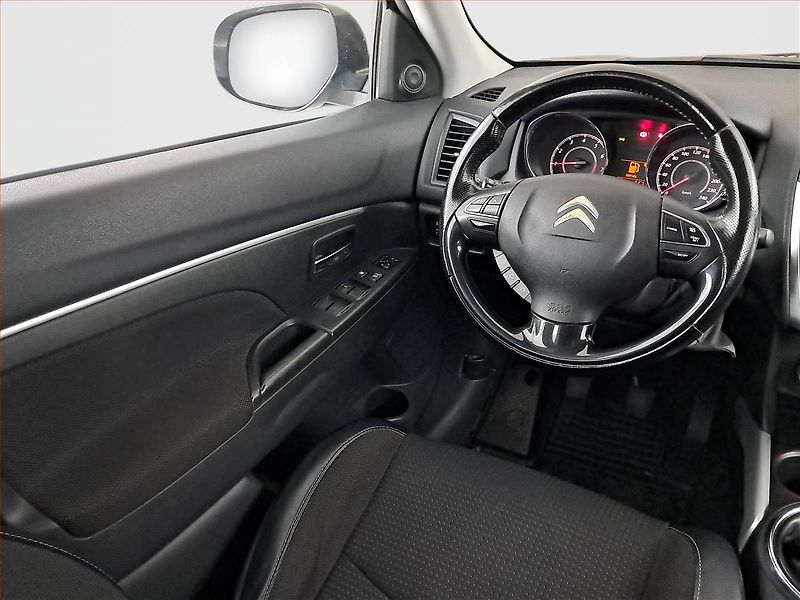 Citroën C4 Aircross (2012) 1.6, Park. senzory - fotka 7 z 19