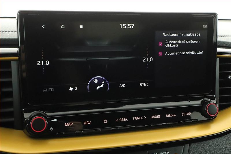 Kia XCeed (2020) 1.4 T-GDI, Automat, Serv.kniha - fotka 14 z 20