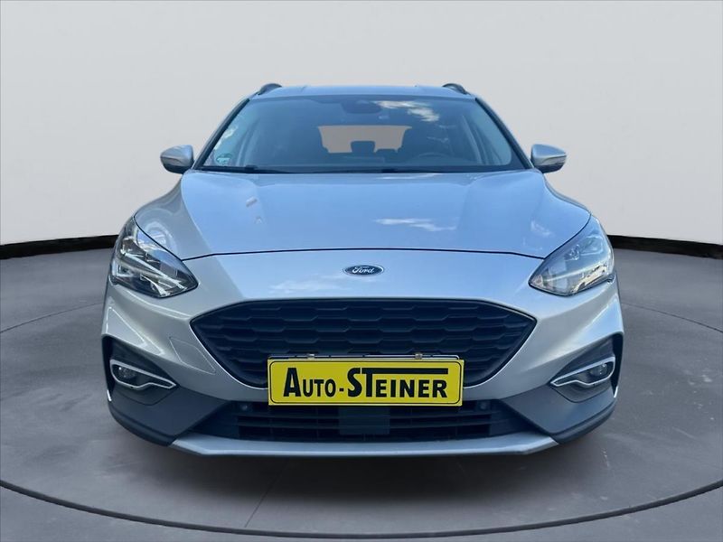 Ford Focus 2,0 TDCi Active - fotka 1 z 22