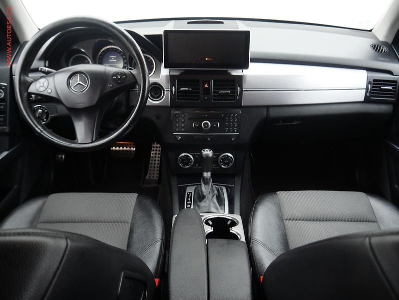 Mercedes-Benz GLK (2008) 3.0 CDi 320 CDi 4Matic, ČR - fotka 8 z 18