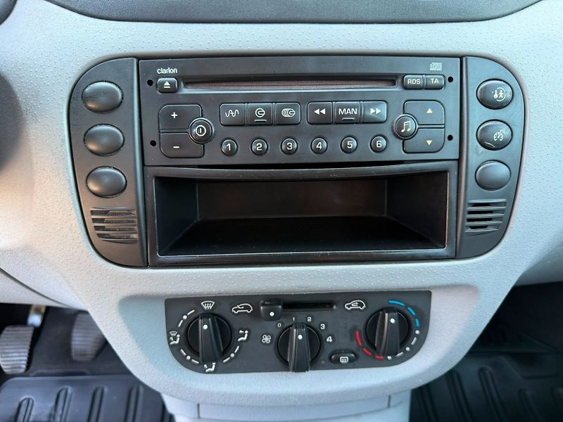 Citroën C3 1.1i Koup v ČR/2.MAJ - fotka 15 z 17