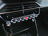 Peugeot 2008 STYLE PureTech 100 S&S MAN6 - náhled 21