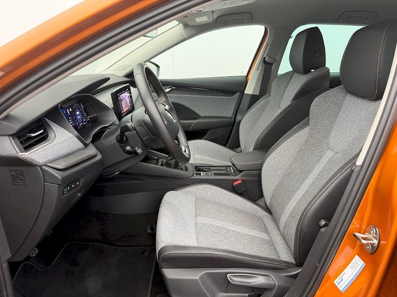 Škoda Octavia (2024) 1,5 TSI 110 KW Top Selection - fotka 5 z 35