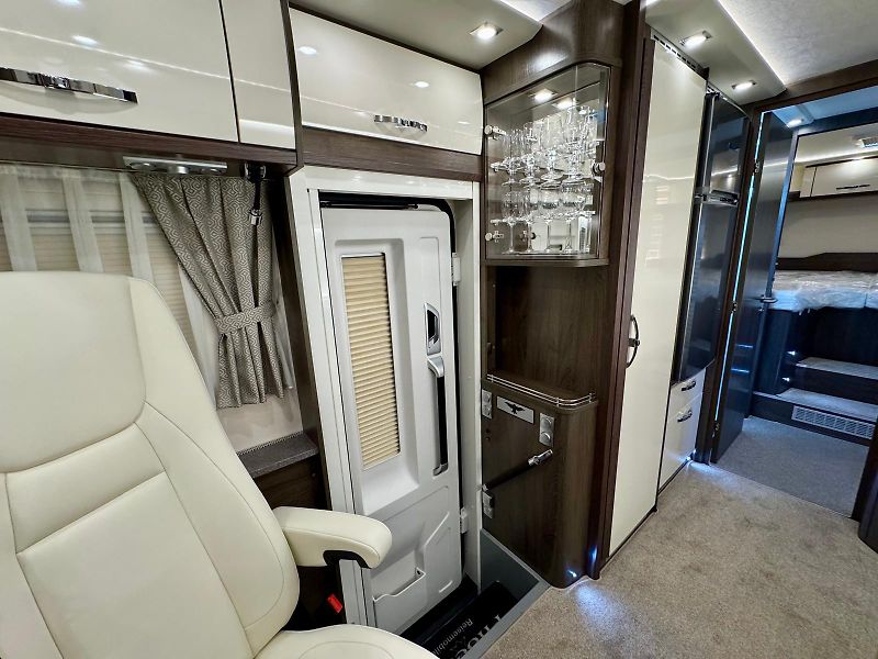 Phoenix (2026) MaXi-Liner 8500 LX *REZERVACE* - fotka 16 z 26