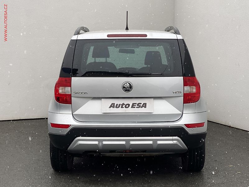 Škoda Yeti (2015) 1.2 TSi, Active, +sada kol - fotka 5 z 17