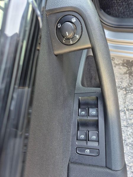 Škoda Octavia Combi 2,0 TDI DSG Style Plus, - fotka 11 z 20