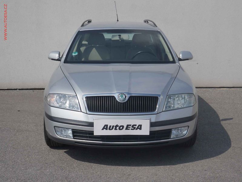 Škoda Octavia (2006) 2.0 TDi, STK3/28 - fotka 2 z 13