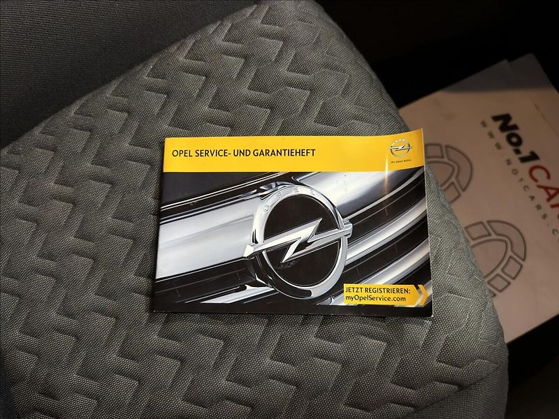 Opel Corsa 1,4   iSPORT TOP STAV I VZHLED - fotka 39 z 43