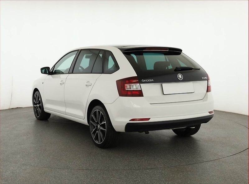 Škoda Rapid (2014) Spaceback 1.2 TSI, Serv.kniha - fotka 4 z 16