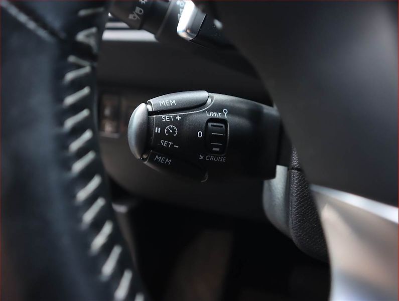 Peugeot 308 (2019) Style 1.2 PureTech, Automat - fotka 20 z 21