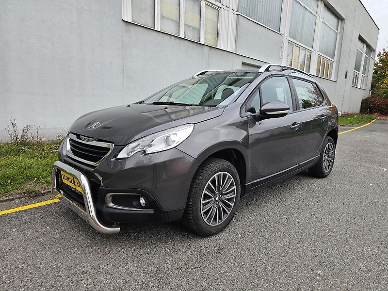 Peugeot 2008 (2016) 1.2i TAŽNÉ  - fotka 1 z 18