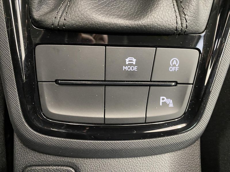 Škoda Scala 1,0 TSI 85kW Top Selection - fotka 20 z 30