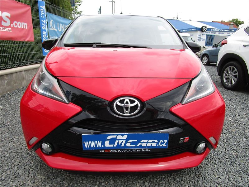 Toyota Aygo 1.0VVT-i, aut. KLIMA - fotka 2 z 37