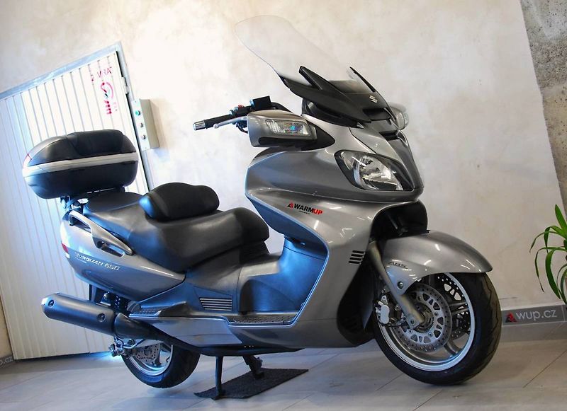 Suzuki Burgman 650 Executive (2007) - fotka 3 z 21
