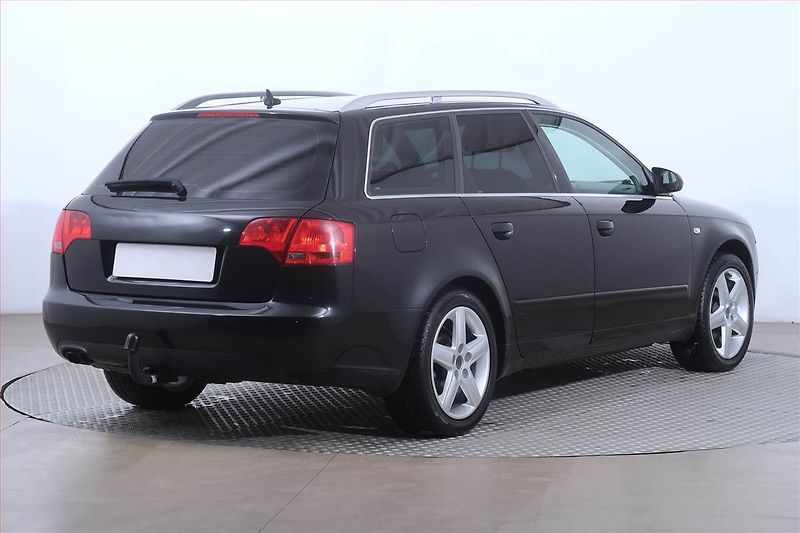 Audi A4 (2006) 2.0 TDI, Automat, Tempomat - fotka 5 z 17
