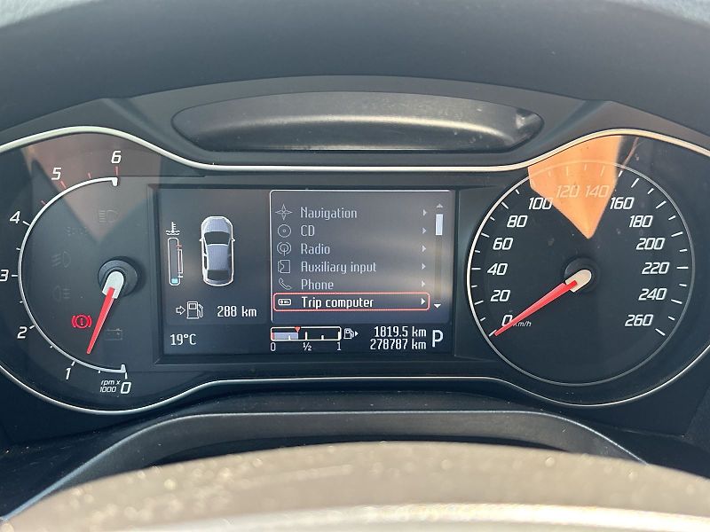 Ford Galaxy (2012) 2.0 TDCi AT Ghia - fotka 6 z 29
