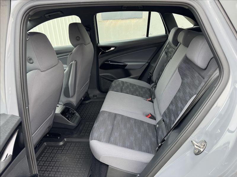 Volkswagen ID.4 0,0 PURE DPH 1.maj. původ ČR - fotka 19 z 50