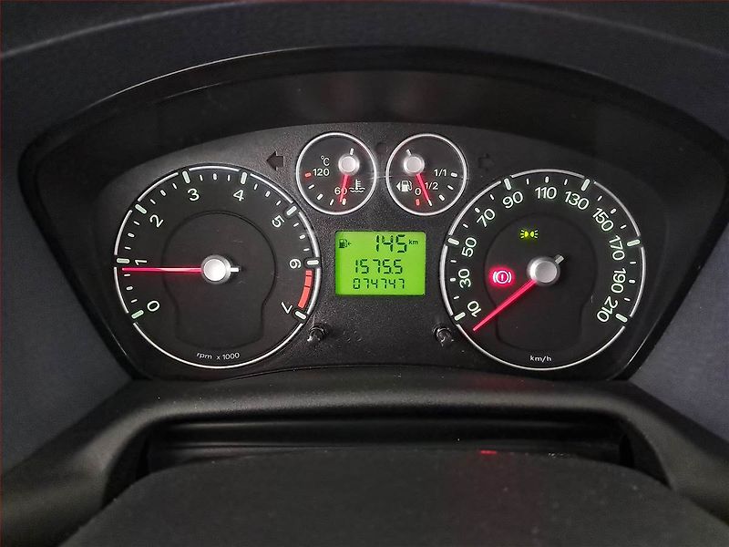 Ford Fusion (2011) 1.4, ČR,1.maj - fotka 11 z 17
