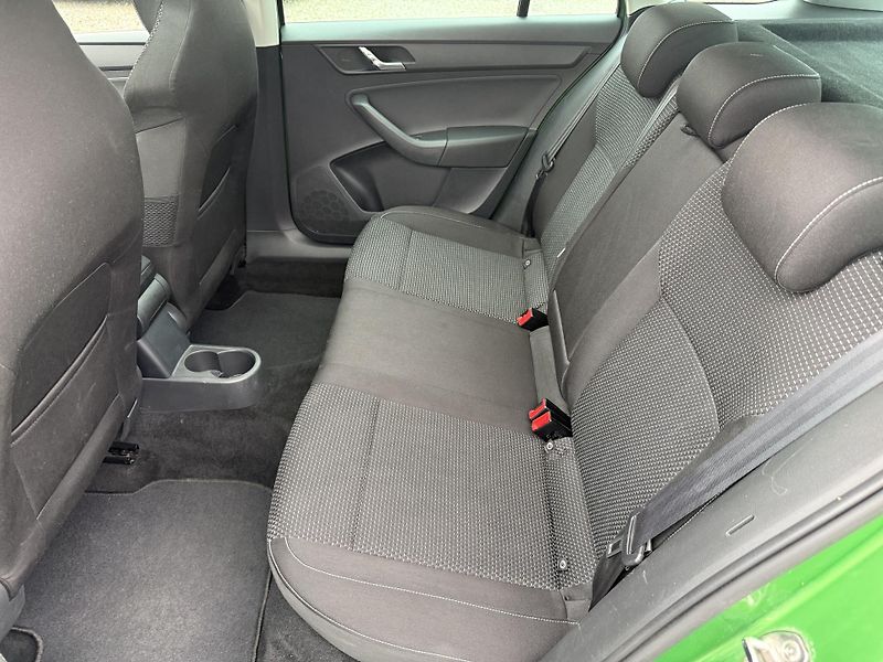 Škoda Rapid 1,6TDI 77kW Po Rozvodech - fotka 16 z 23