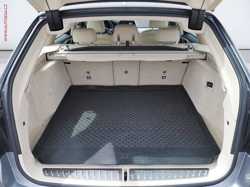 BMW Řada 5 (2018) 2.0D 520d, AT, LED, navi - fotka 7 z 25