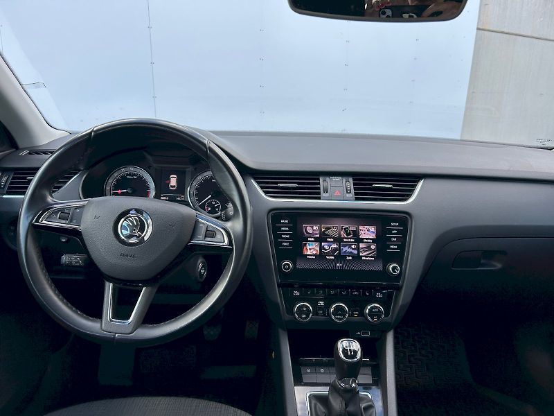 Škoda Octavia (2020) OCT.COM STY TD 85/1.6 M5F - fotka 5 z 28