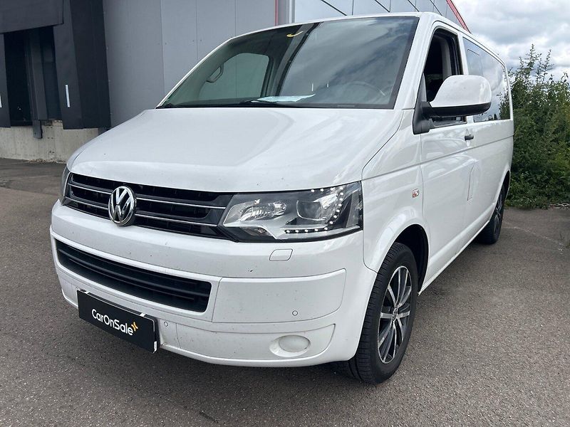 Volkswagen Multivan (2013) 2,0TDI 103kw DSG Starline - fotka 2 z 8