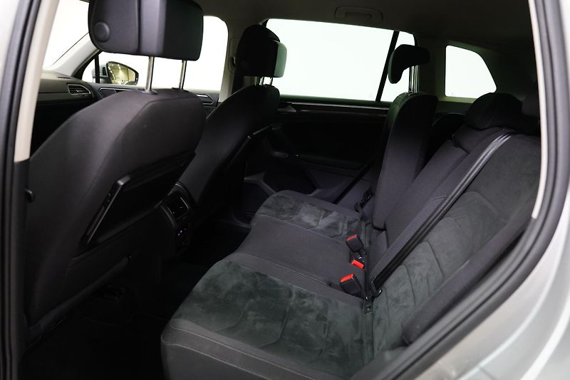 Volkswagen Tiguan - fotka 24 z 25