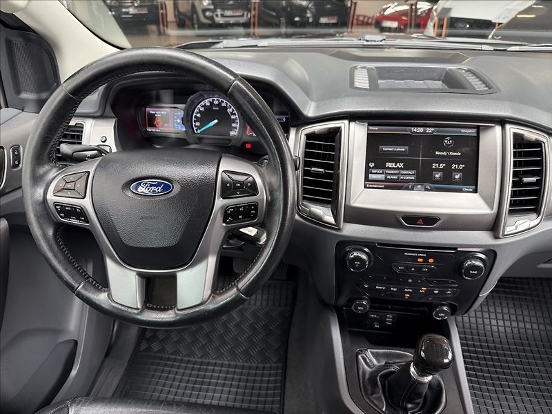 Ford Ranger 3,2 Limited,Hardtop,po servisu - fotka 14 z 28